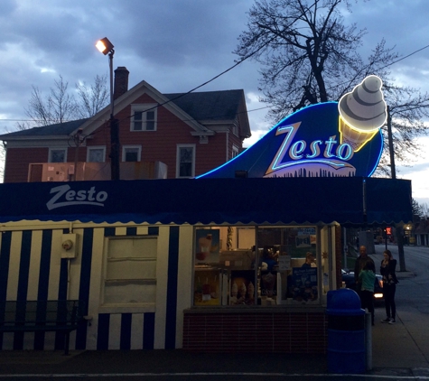 Zesto Ice Cream - Fort Wayne, IN