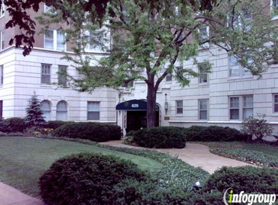 Six-Twenty-Five Skinker Condominium - Saint Louis, MO