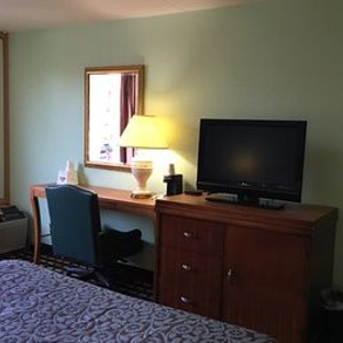 Days Inn - Cincinnati, OH