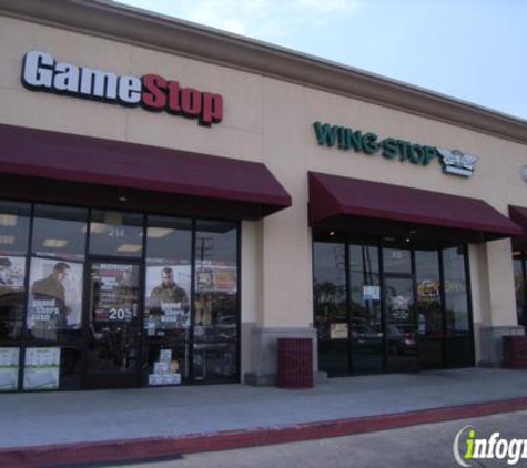 GameStop - Carson, CA