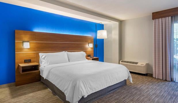 Holiday Inn Express Cape Coral-Fort Myers Area - Cape Coral, FL