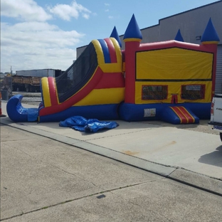 Spacejumps & Water Slides - Lake Charles, LA