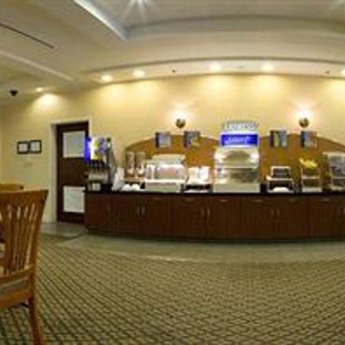 Holiday Inn Express & Suites Dyersburg - Dyersburg, TN