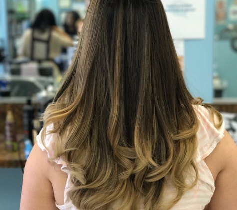 Jennifers' Hair & Nail Salon - Houston, TX