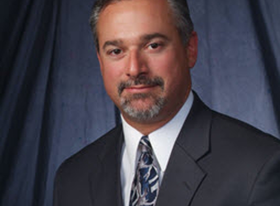 Vincent P Cannestra, MD - Elgin, IL