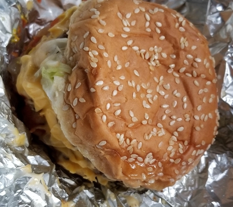 Five Guys - Evergreen Park, IL. Juicy burger
