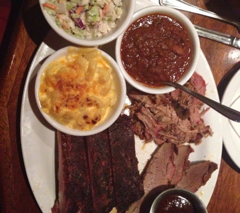 Shamus T Bones Barbeque - Eureka, CA