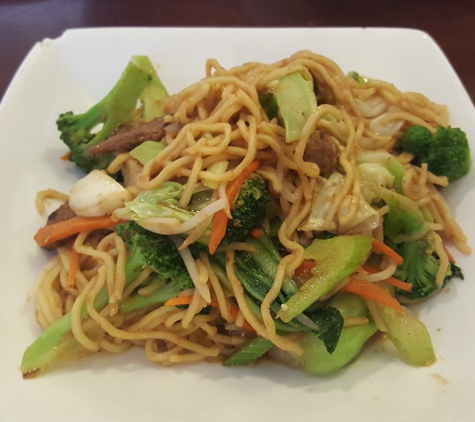 Noble Vegetarian - Sacramento, CA. Lucky Chow Mein