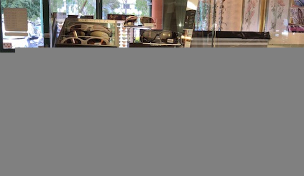 Alan Ming Optometrist - Mudgeeraba, QLD