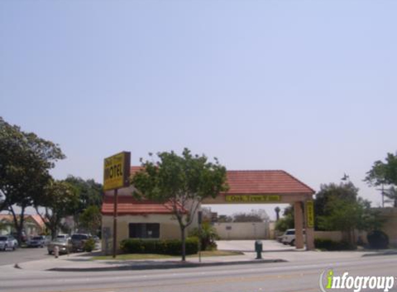 Oak Tree Motel - South Gate, CA