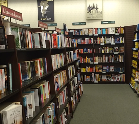 Barnes & Noble Booksellers - Dallas, TX