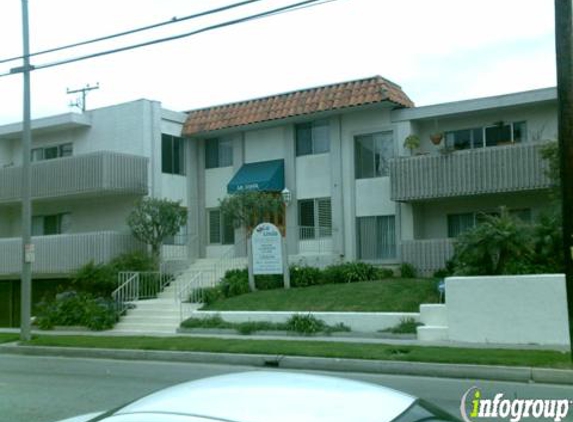 La Linda Apartments - Torrance, CA