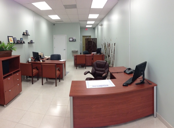 Estrella Insurance - Miami Gardens, FL