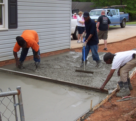 Robinson's Bobcat Service - Roebuck, SC