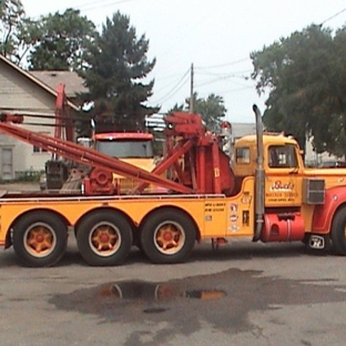 Bud's Wrecker Service - Wyoming, MI