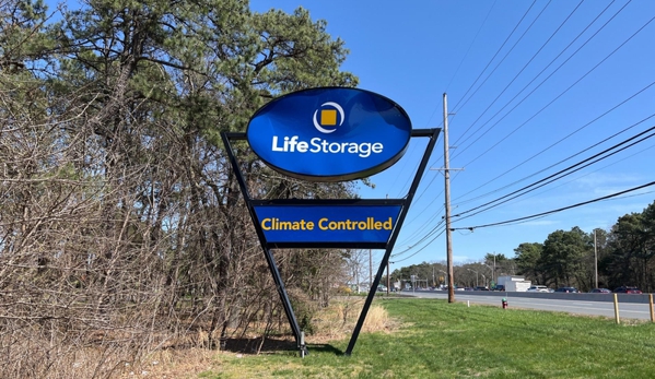 Life Storage - Lakewood, NJ