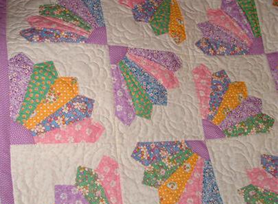 Candy Apple Quilts - North Ridgeville, OH