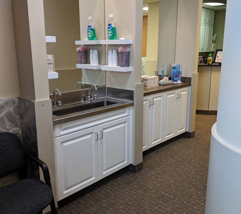 True Orthodontics, PC. John J. Lupini DDS, MS - Trenton, MI. Patient Brushing Area