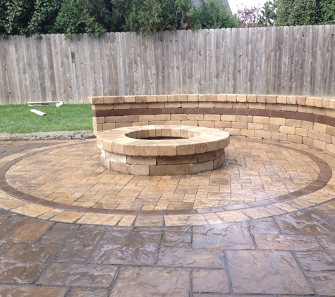 Bellas Landscaping - Bloomington, IL