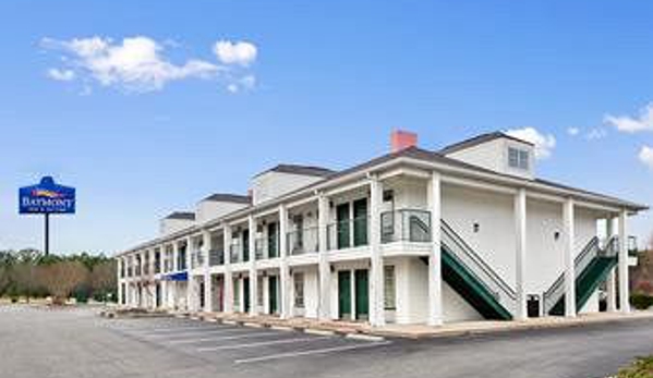 Baymont Inn & Suites - Smithfield, NC