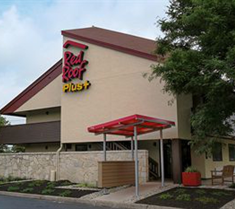 Red Roof Inn - Essington, PA