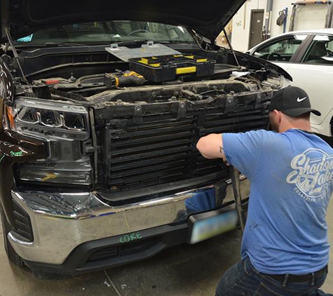 Shadow Lake Collision Center - Papillion, NE