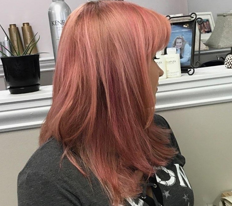 Karas & C0 - Port Huron, MI. Hair by Lynn
Stylist