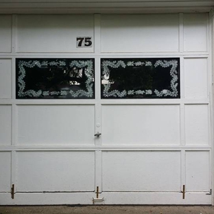 Simo Garage Door
