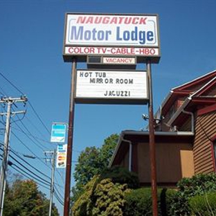 Naugatuck Motor Lodge - Naugatuck, CT