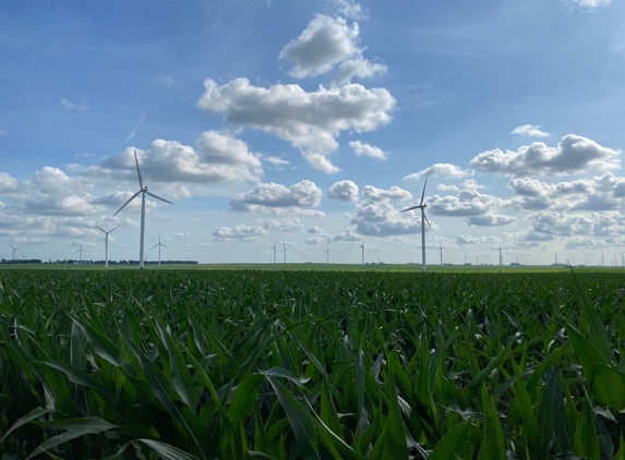 Twin Groves Wind Farm - Ellsworth, IL