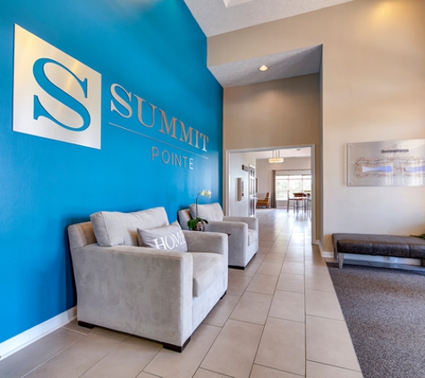 Summit Pointe Apartments - Greenwood, IN