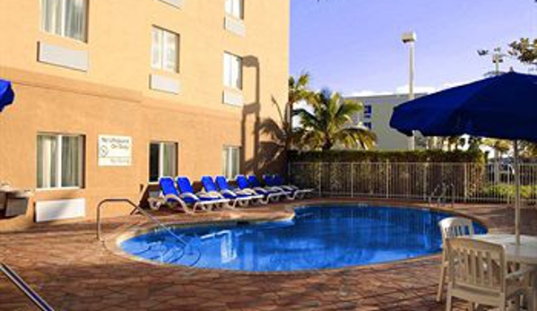 Hampton Inn & Suites Ft. Pierce - Fort Pierce, FL