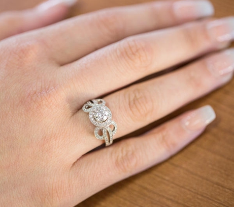 The Jewelry Exchange in Minneapolis | Jewelry Store | Engagement Ring Specials - Eagan, MN