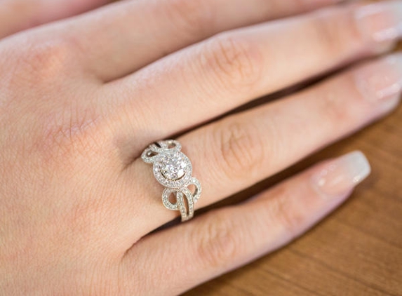 The Jewelry Exchange in Villa Park | Jewelry Store | Engagement Ring Specials - Villa Park, IL