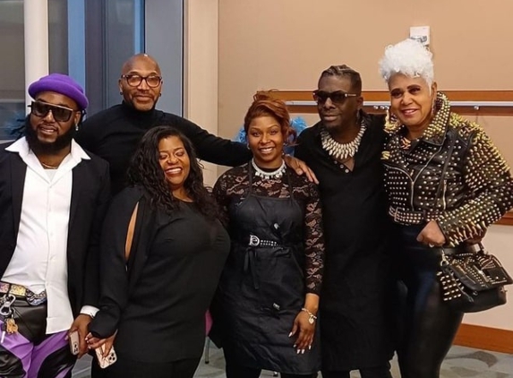 Mahogany the Hair Artist - Indianapolis, IN. Standing with Legends making my path