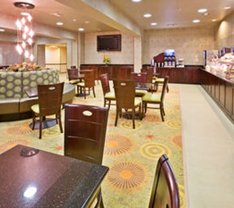 Holiday Inn Express & Suites Dallas East - Fair Park - Dallas, TX