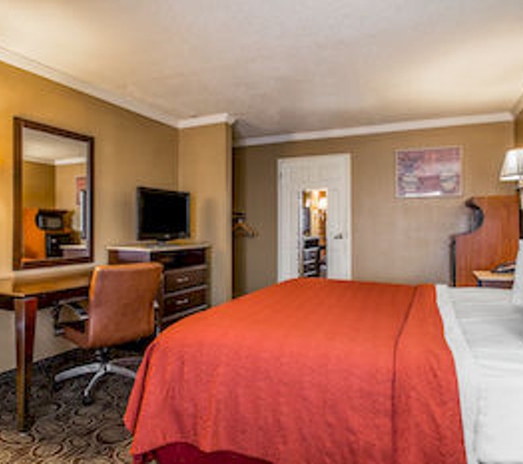 Quality Inn and Suites Worthington - Columbia, SC