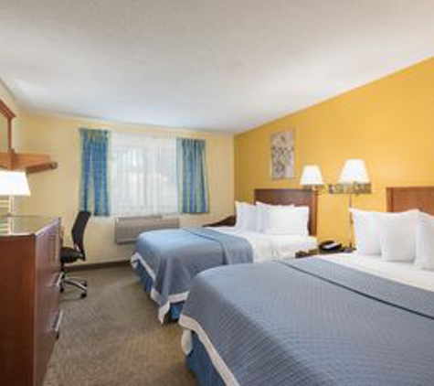 Days Inn by Wyndham Greenfield - Greenfield, MA