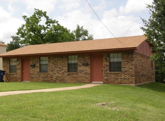 Phoenix Property Advisors.com - Sherman, TX. Elm St Denison, TX