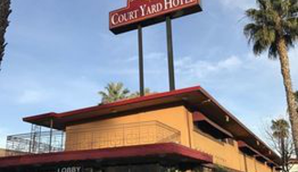 Studio City Court Yard Hotel - Studio City, CA