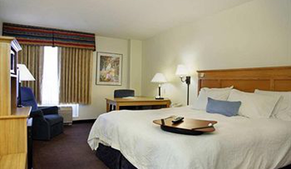 Hampton Inn & Suites Phoenix/Scottsdale - Scottsdale, AZ