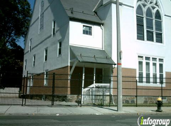 Boston Spanish Seventh-Day Adventist Church - Dorchester, MA