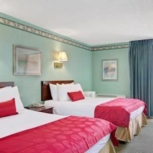 Ramada by Wyndham Parsippany - Parsippany, NJ