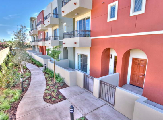 IMT Townhomes at Magnolia Woods - Sherman Oaks, CA