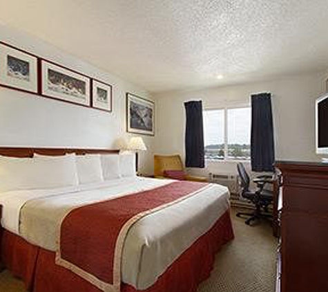 Travelodge at Port of Tacoma - Fife, WA