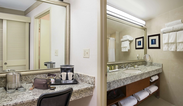 DoubleTree by Hilton Hotel Miami Airport & Convention Center - Miami, FL