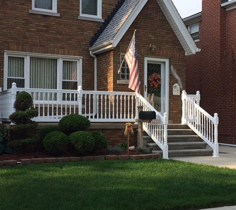 Custom Wood & Vinyl Fencing - Riverview, MI