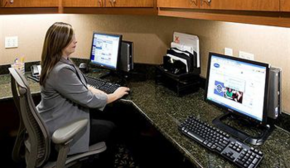 Hampton Inn & Suites Clovis-Airport North - Clovis, CA