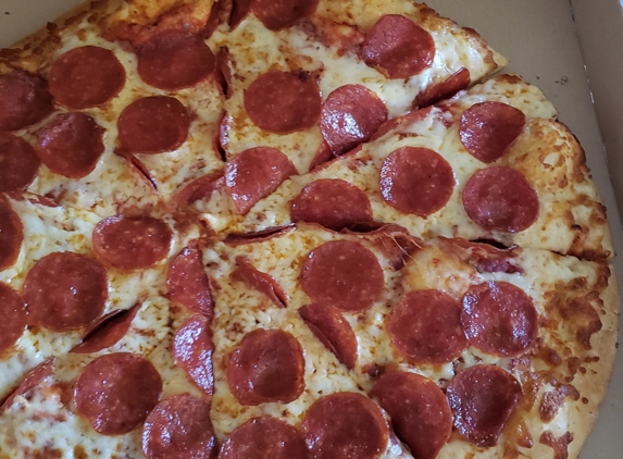 Little Caesars Pizza - Fallbrook, CA