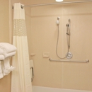 Hampton Inn & Suites Indianapolis-Airport - Hotels